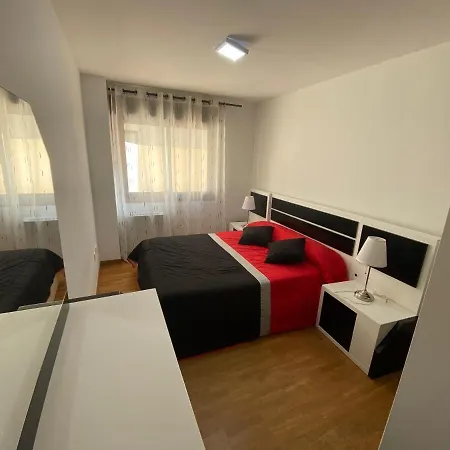 Piso Centrico, Con Amplia Terraza, 3 Dormitorios Ribeira Buitenkant foto