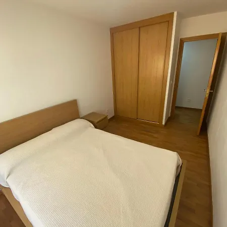 Piso Centrico, Con Amplia Terraza, 3 Dormitorios Ribeira Buitenkant foto