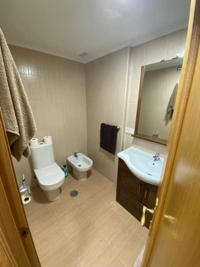 Piso Centrico, Con Amplia Terraza, 3 Apartment Ribeira